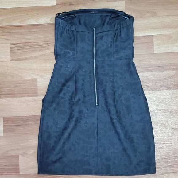 Dynamite dress - Picture 2 of 4